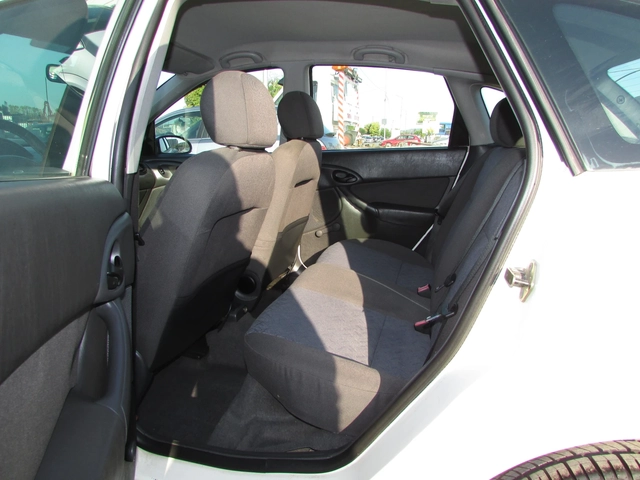 Ford Focus 1.6i EURO3 - автомобили, коли, обяви за нови и употребявани 8