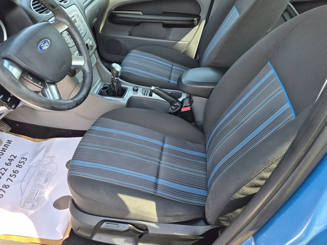 Ford Focus 1.6i - автомобили, коли, обяви за нови и употребявани 10