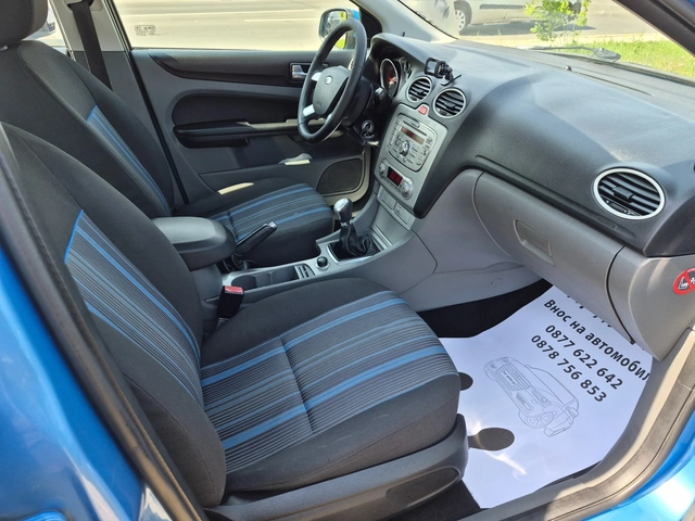 Ford Focus 1.6i - автомобили, коли, обяви за нови и употребявани 11