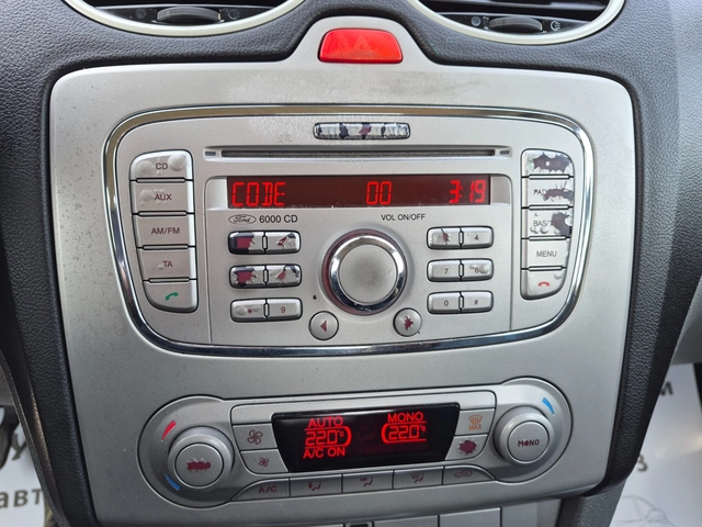 Ford Focus 1.6i - автомобили, коли, обяви за нови и употребявани 14