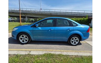 Ford Focus 1.6i - автомобили, коли, обяви за нови и употребявани 6