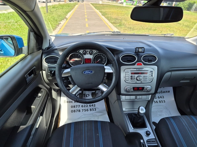 Ford Focus 1.6i - автомобили, коли, обяви за нови и употребявани 8