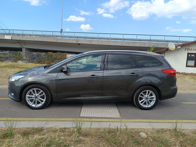 Ford Focus 1.5D - автомобили, коли, обяви за нови и употребявани 4