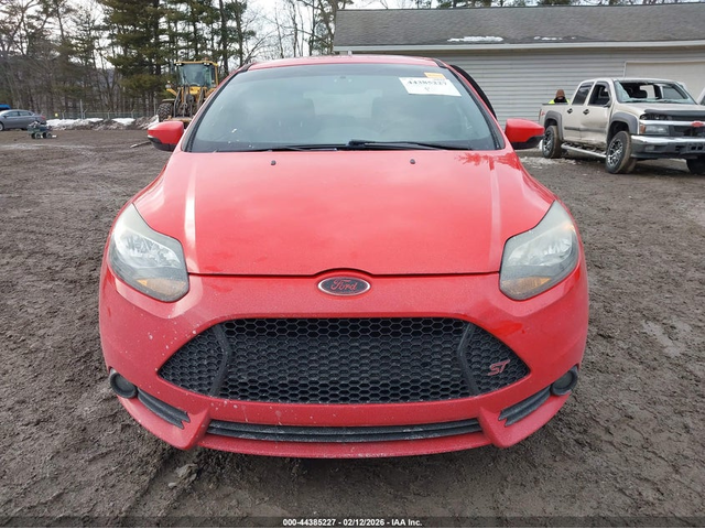 Ford FOCUS ST 2.0L I-4 DI, DOHC, VVT, TURBO, 252HP Front Wheel Drive - автомобили, коли, обяви за нови и употребявани 11