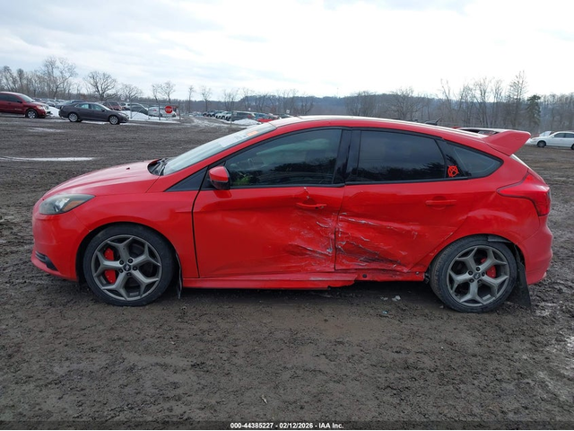 Ford FOCUS ST 2.0L I-4 DI, DOHC, VVT, TURBO, 252HP Front Wheel Drive - автомобили, коли, обяви за нови и употребявани 13