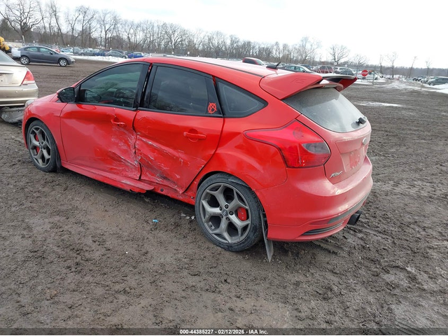 Ford FOCUS ST 2.0L I-4 DI, DOHC, VVT, TURBO, 252HP Front Wheel Drive - автомобили, коли, обяви за нови и употребявани 2