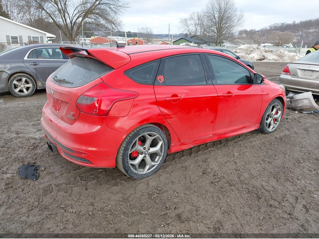 Ford FOCUS ST 2.0L I-4 DI, DOHC, VVT, TURBO, 252HP Front Wheel Drive - автомобили, коли, обяви за нови и употребявани 3