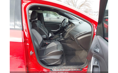 ford-focus-st-2-0l-i-4-di-dohc-vvt-turbo-252hp-front-wheel-drive - 4