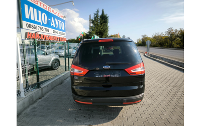 ford-galaxy - 4