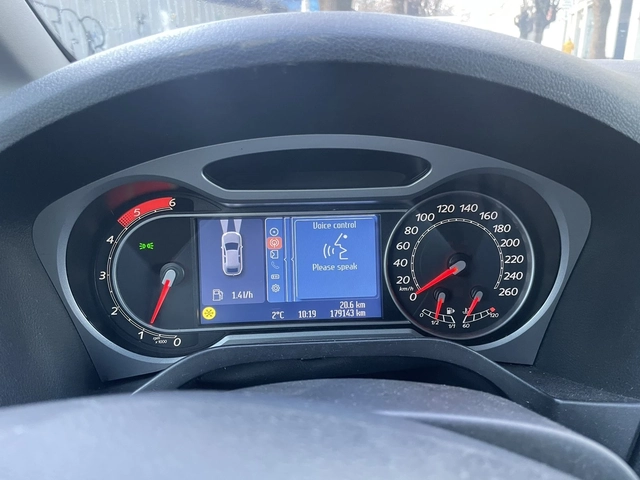 Ford Galaxy 2.0TDCi - автомобили, коли, обяви за нови и употребявани 9