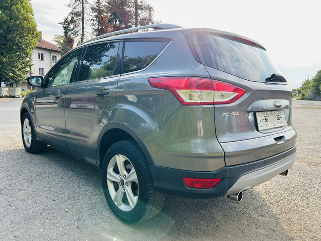 Ford Kuga 2.0d - автомобили, коли, обяви за нови и употребявани 4