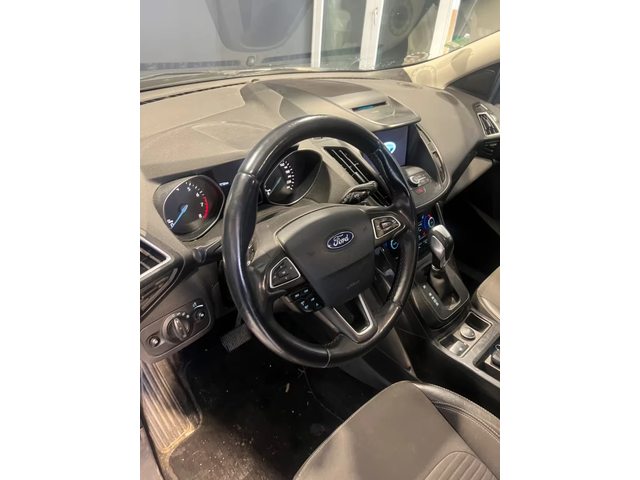 Ford Kuga 1.5 benzinTitanium 4x4 175кс - автомобили, коли, обяви за нови и употребявани 4