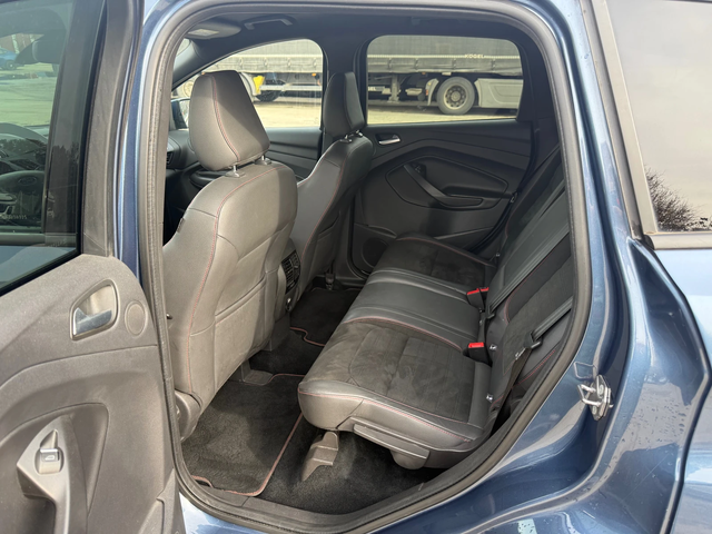 Ford Kuga 1.5 ST-Line - автомобили, коли, обяви за нови и употребявани 13