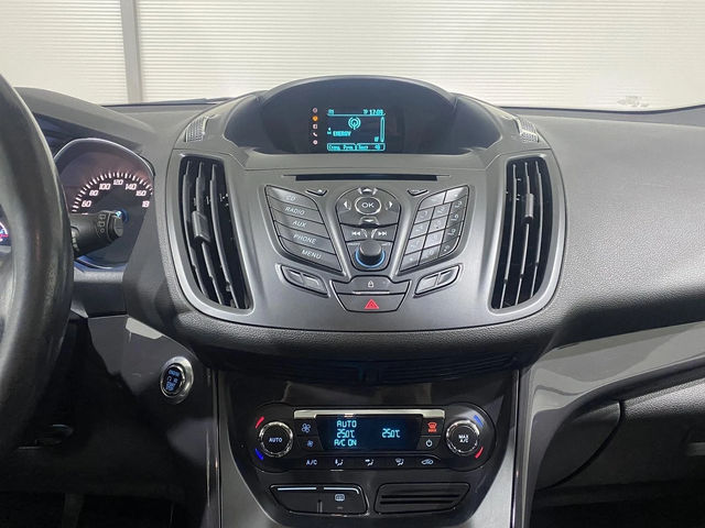 Ford Kuga 2.0 D * 4x4* TITANIUM* - автомобили, коли, обяви за нови и употребявани 9