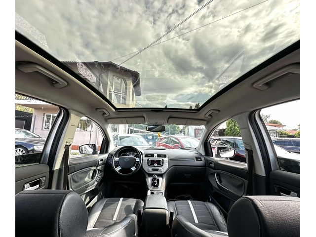Ford Kuga 2.0TDCI 136HP PANORAMA - автомобили, коли, обяви за нови и употребявани 9