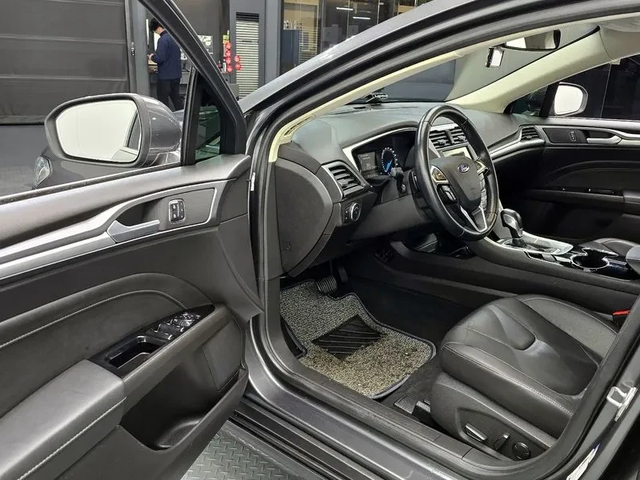 Ford Mondeo 2.0 TDCI - автомобили, коли, обяви за нови и употребявани 10