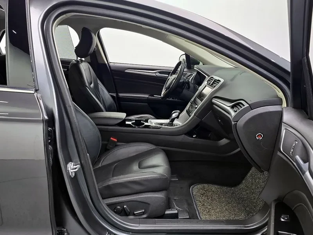 Ford Mondeo 2.0 TDCI - автомобили, коли, обяви за нови и употребявани 9