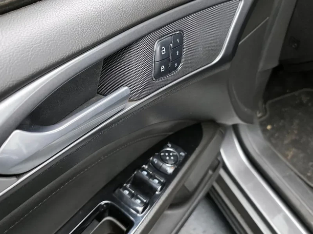 Ford Mondeo 2.0 ТDCI - автомобили, коли, обяви за нови и употребявани 15