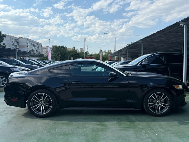 Ford Mustang - автомобили, коли, обяви за нови и употребявани 3