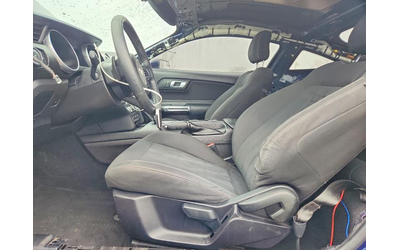 Ford Mustang 2.3L 4 Rear-wheel drive - автомобили, коли, обяви за нови и употребявани 7