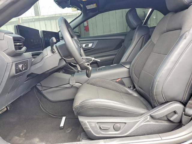 Ford Mustang 2.3L 4 REAR WHEEL DRIVE - автомобили, коли, обяви за нови и употребявани 6