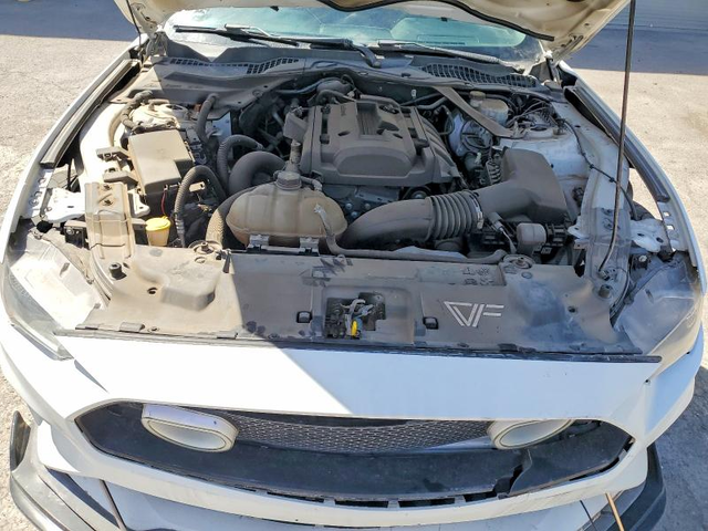 Ford Mustang 2.3L 4 Rear-wheel drive - автомобили, коли, обяви за нови и употребявани 11
