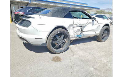 ford-mustang-2-3l-4-rear-wheel-drive - 3