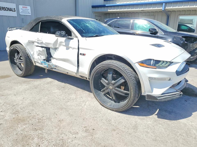 Ford Mustang 2.3L 4 Rear-wheel drive - автомобили, коли, обяви за нови и употребявани 4