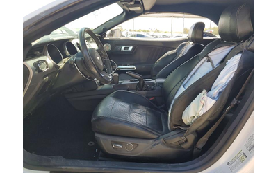 Ford Mustang 2.3L 4 Rear-wheel drive - автомобили, коли, обяви за нови и употребявани 7