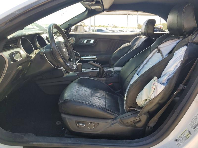 Ford Mustang 2.3L 4 Rear-wheel drive - автомобили, коли, обяви за нови и употребявани 7