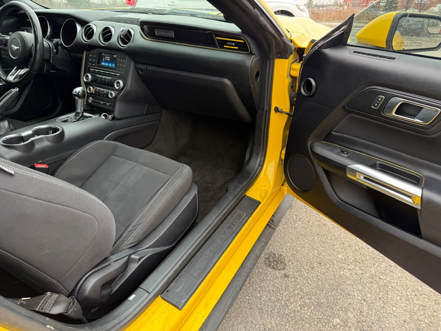 Ford Mustang 2.3L 4cyl RWD - автомобили, коли, обяви за нови и употребявани 13