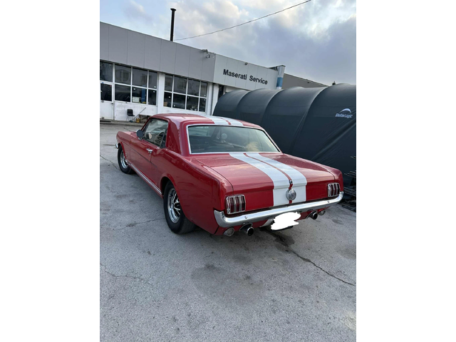 Ford Mustang GT 4.7 V8 - автомобили, коли, обяви за нови и употребявани 2