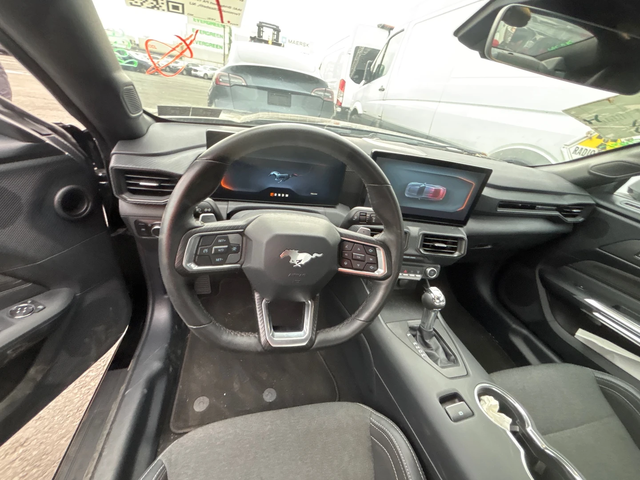 Ford Mustang GT / ОЧАКВАН ВНОС - автомобили, коли, обяви за нови и употребявани 7