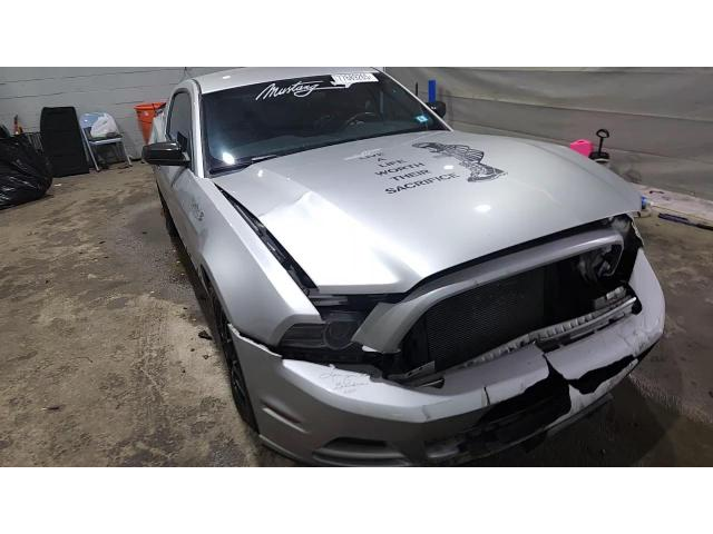 Ford Mustang 3.7L 6 Rear-wheel drive - автомобили, коли, обяви за нови и употребявани 0