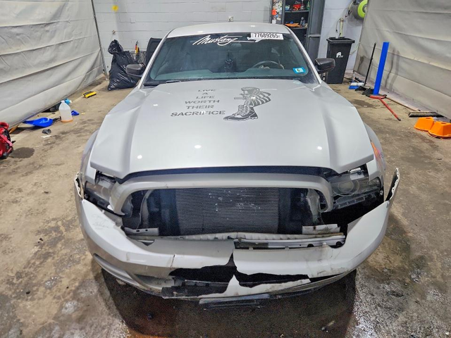 Ford Mustang 3.7L 6 Rear-wheel drive - автомобили, коли, обяви за нови и употребявани 5