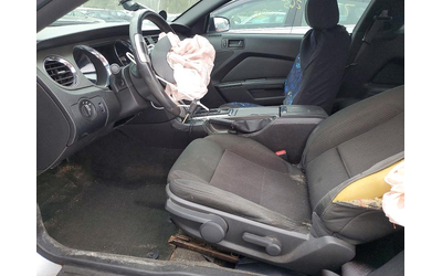 Ford Mustang 3.7L 6 Rear-wheel drive - автомобили, коли, обяви за нови и употребявани 7