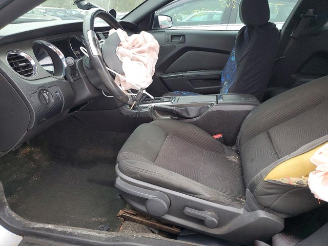 Ford Mustang 3.7L 6 Rear-wheel drive - автомобили, коли, обяви за нови и употребявани 7