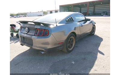 ford-mustang-3-7l-v-6-dohc-vvt-305hp-rear-wheel-drive - 3