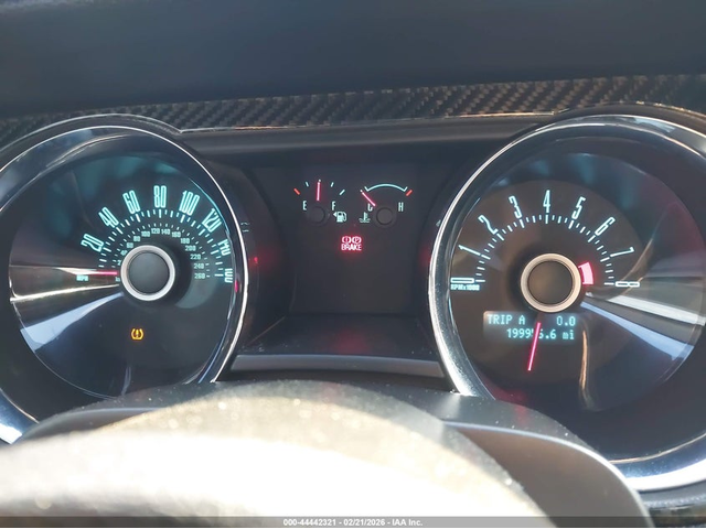 Ford Mustang 3.7L V-6 DOHC, VVT, 305HP Rear Wheel Drive - автомобили, коли, обяви за нови и употребявани 6