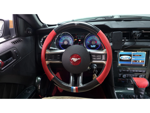 Ford Mustang autogeorge.com - автомобили, коли, обяви за нови и употребявани 11