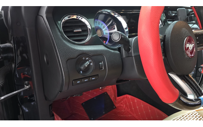 Ford Mustang autogeorge.com - автомобили, коли, обяви за нови и употребявани 15