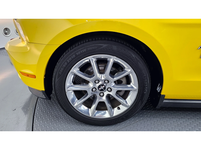 Ford Mustang 4.7 autogeorge.com - автомобили, коли, обяви за нови и употребявани 4