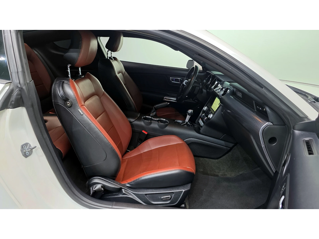 Ford Mustang 2.3L ECOBOOST autogeorge.com - автомобили, коли, обяви за нови и употребявани 8