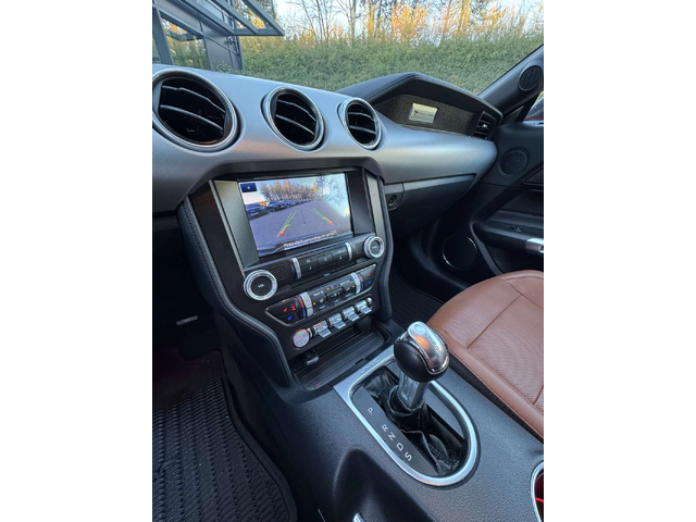 Ford Mustang 5.0 V8 - автомобили, коли, обяви за нови и употребявани 12