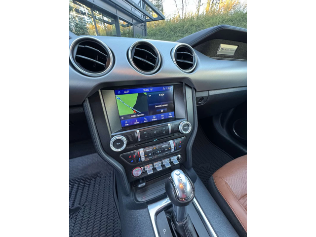 Ford Mustang 5.0 V8 - автомобили, коли, обяви за нови и употребявани 13