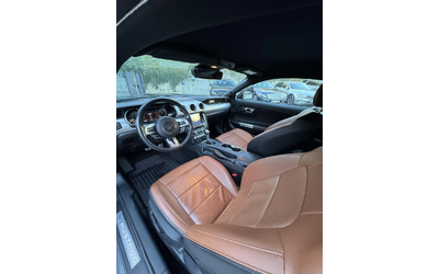 Ford Mustang 5.0 V8 - автомобили, коли, обяви за нови и употребявани 8