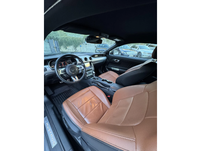 Ford Mustang 5.0 V8 - автомобили, коли, обяви за нови и употребявани 8