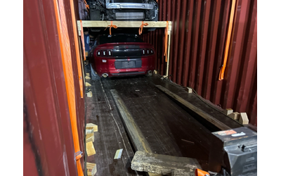 Ford Mustang 3.7 V6 / NAVI - автомобили, коли, обяви за нови и употребявани 8