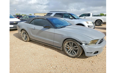 ford-mustang-4-0l-6-rear-wheel-drive - 3