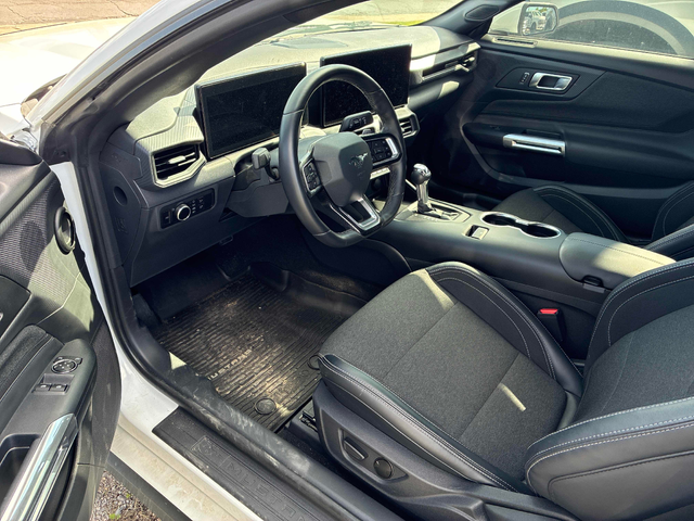 Ford Mustang 5.0L 8cyl RWD - автомобили, коли, обяви за нови и употребявани 4